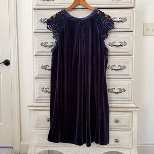 Vici Velvet Dress with Lace Sleeves in Deep Purple